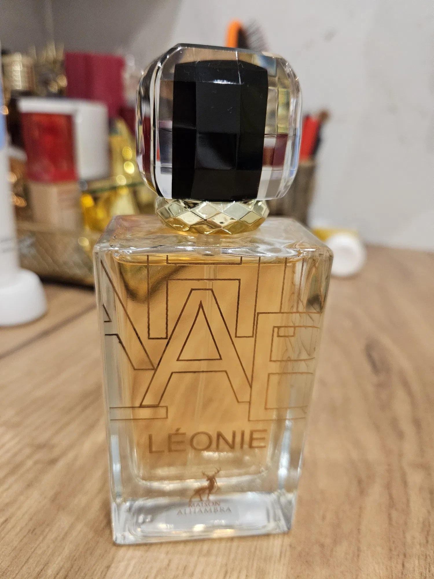 Perfume Léonie de Maison Alhambra